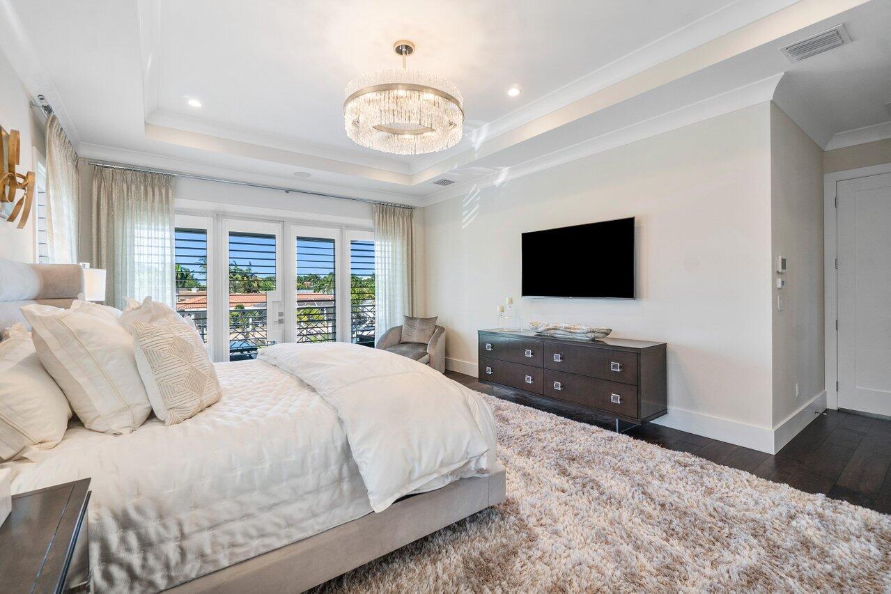 TROPIC ISLE - Residential