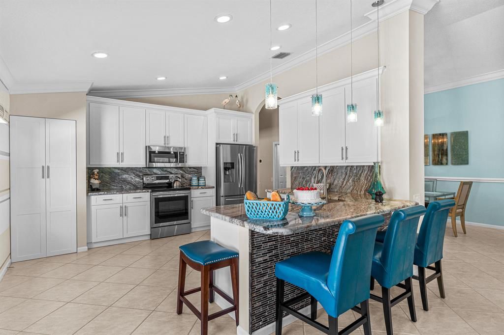 Photo of 7154 Haviland Circle Cir, Boynton Beach, FL 33437 (MLS # R10822639)