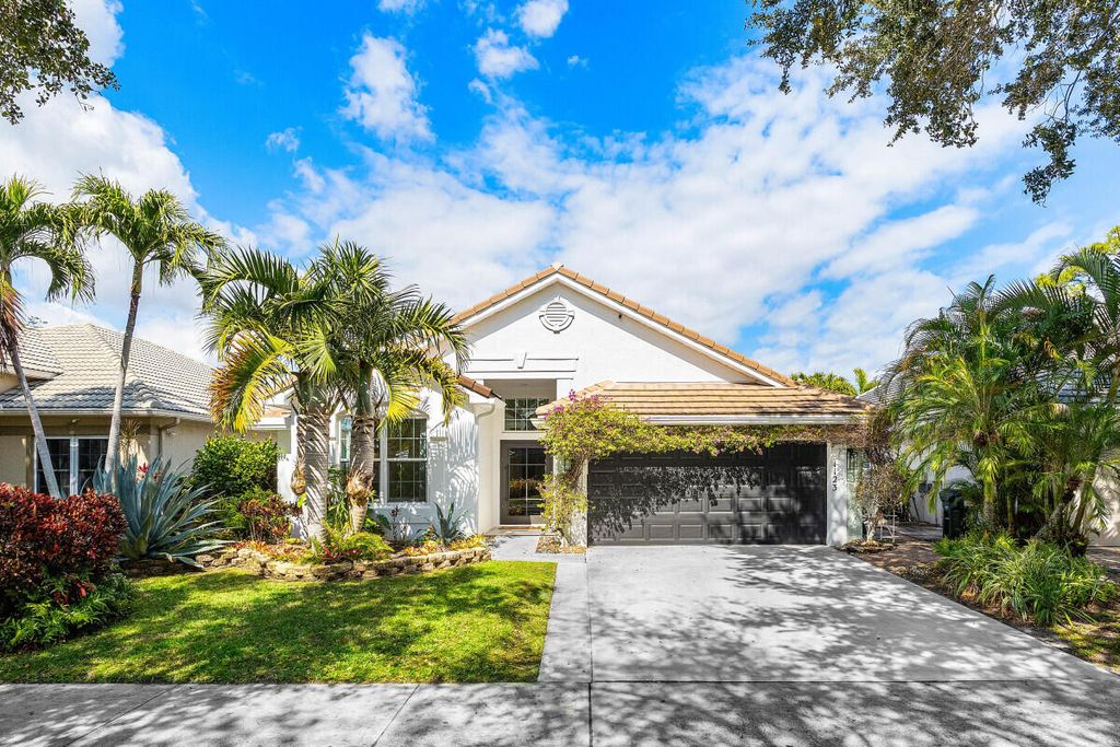 Photo of 1123 Canoe Point, Delray Beach, FL 33444 (MLS # R11163013)