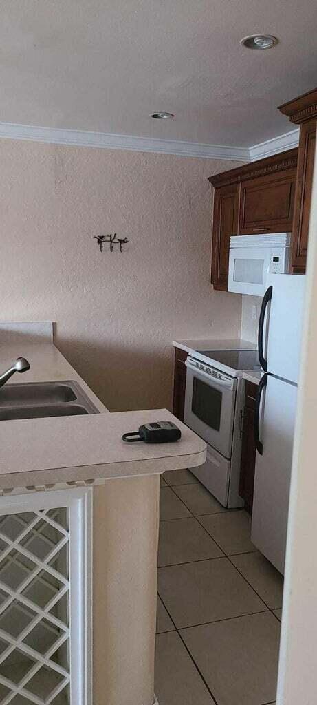 4799 Via Palm Lakes 1605
