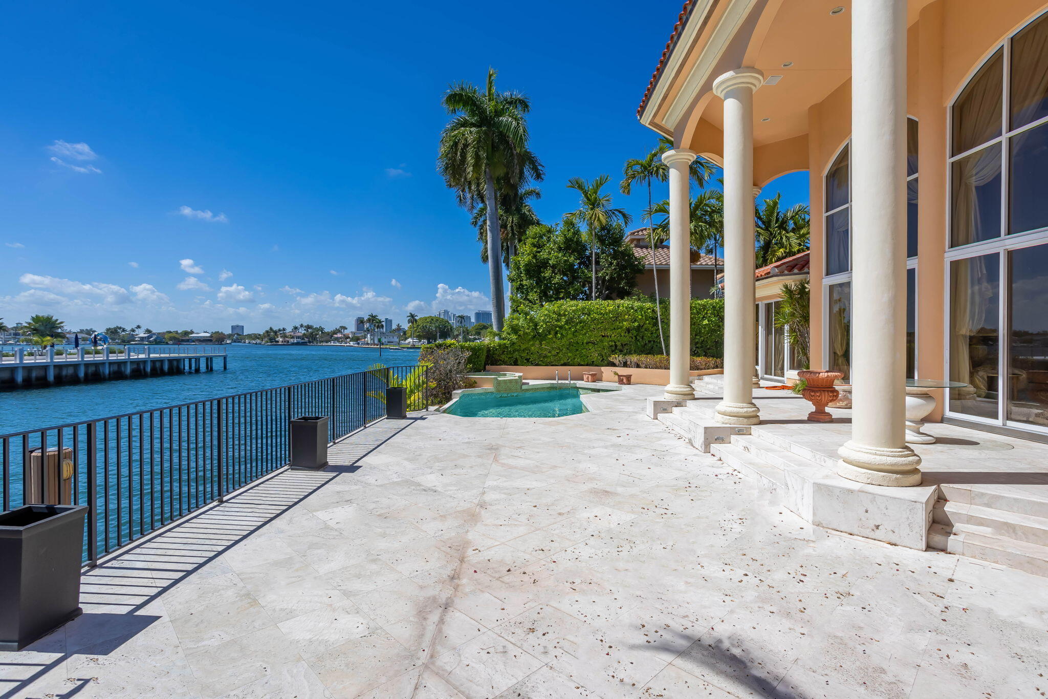 4 Isla Bahia Drive