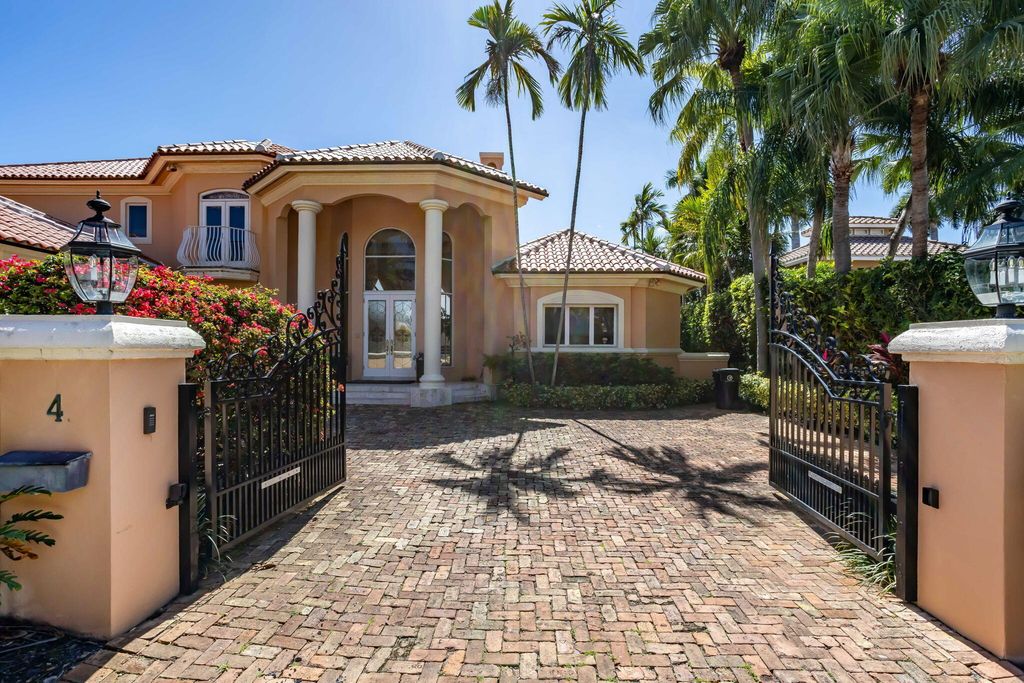 Photo of 4 Isla Bahia Drive, Fort Lauderdale, FL 33316 (MLS # B26000781)