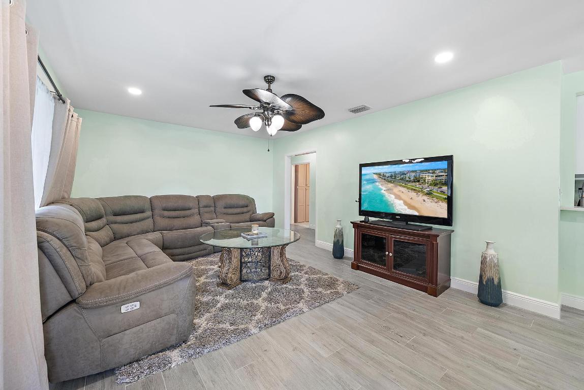 LEE WOOD PARK IN - Residential Lease