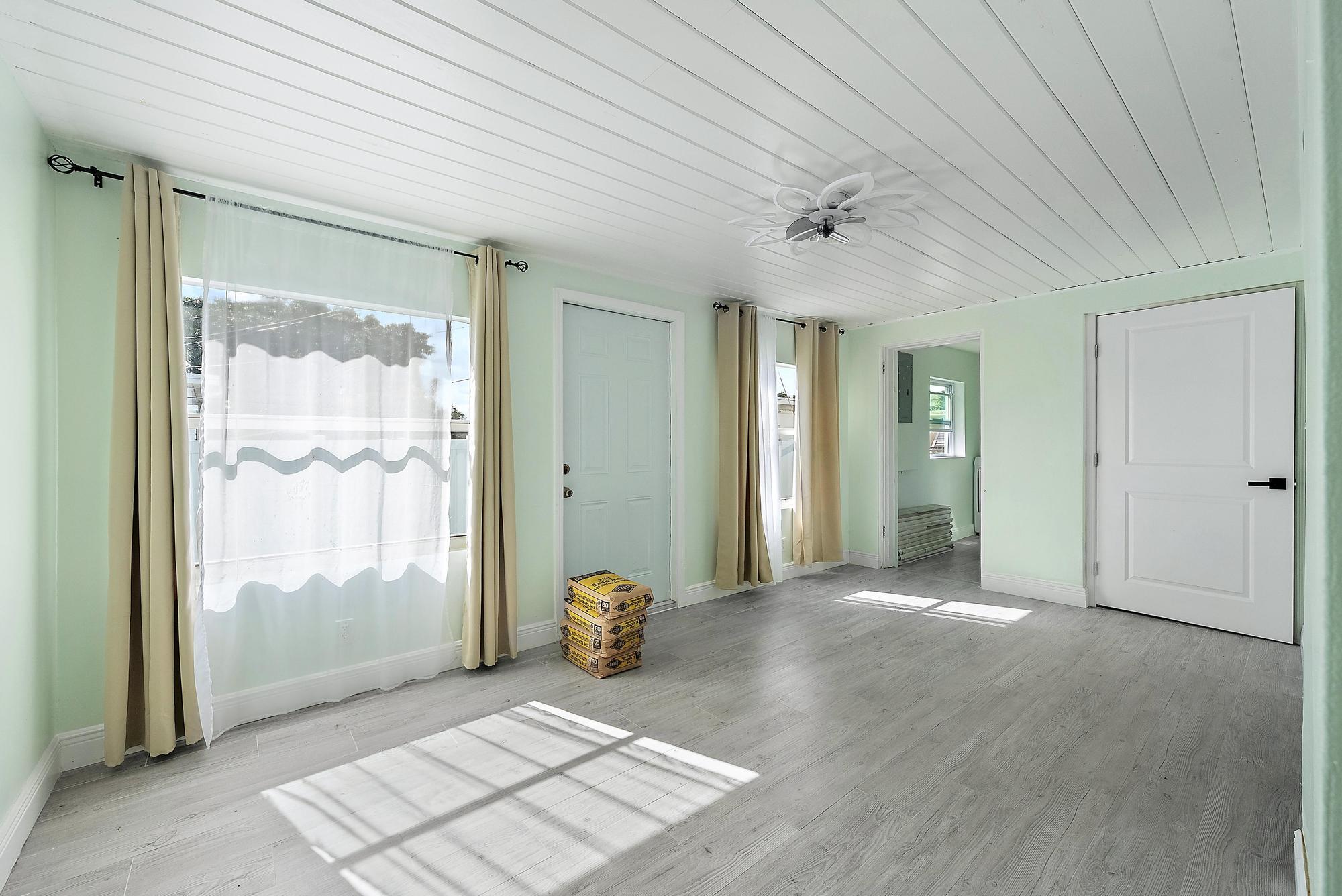 LEE WOOD PARK IN - Residential Lease