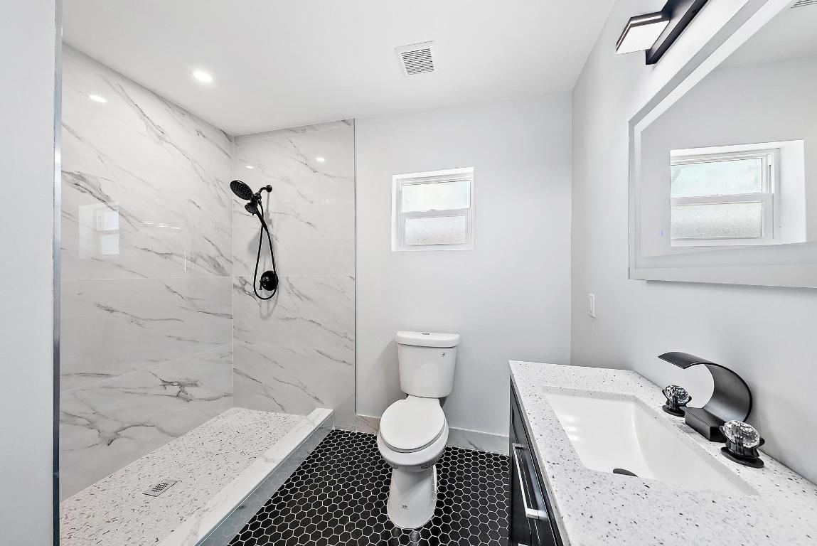 LEE WOOD PARK IN - Residential Lease