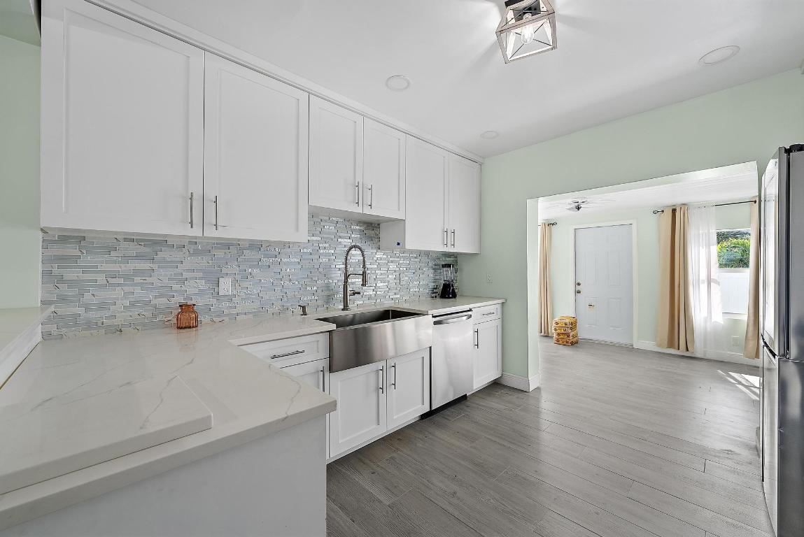 LEE WOOD PARK IN - Residential Lease