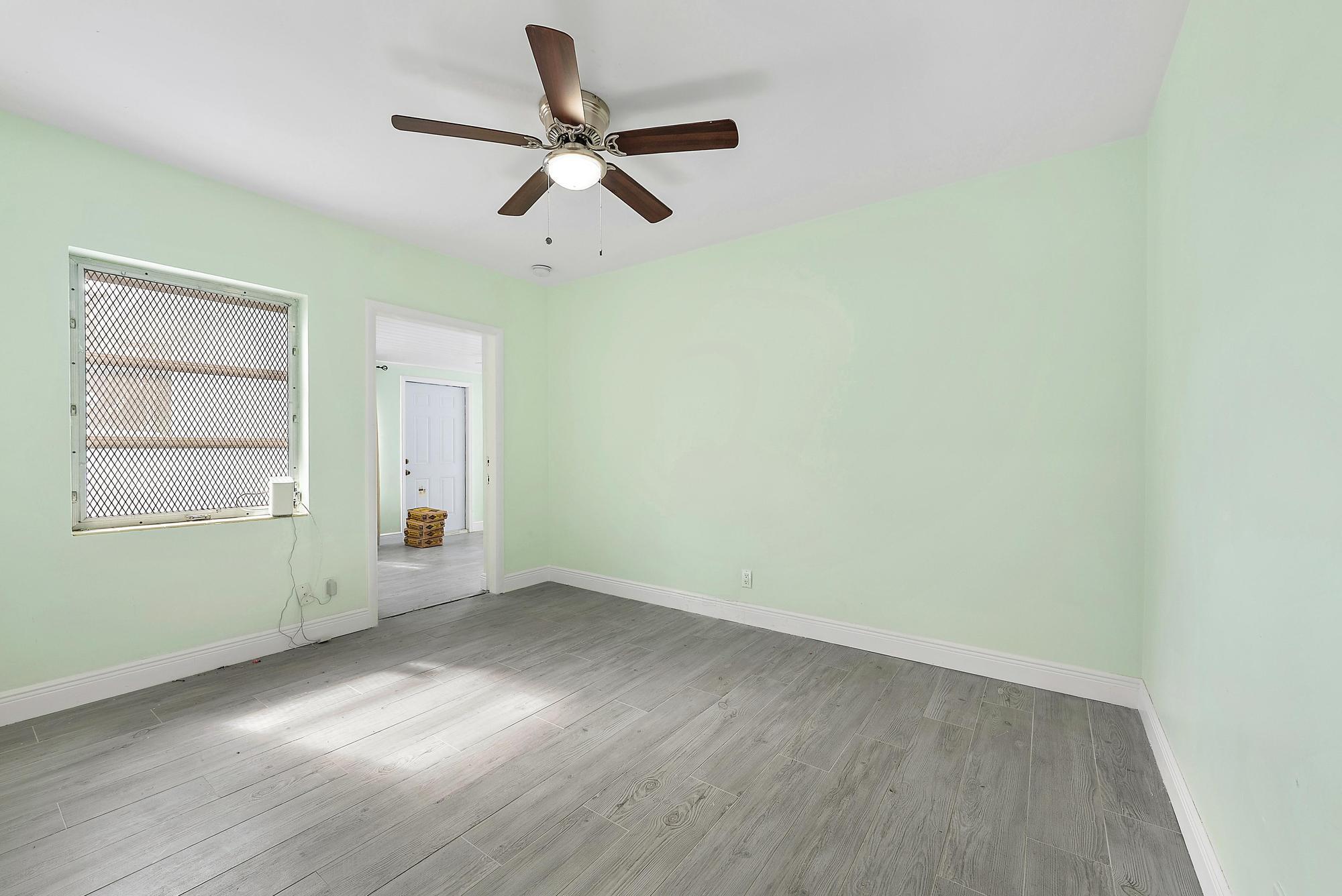 LEE WOOD PARK IN - Residential Lease