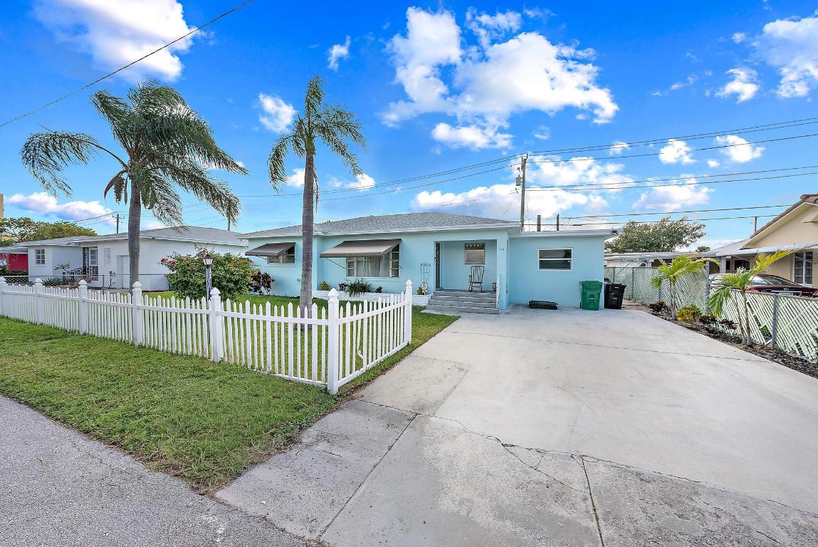 LEE WOOD PARK IN - Residential Lease