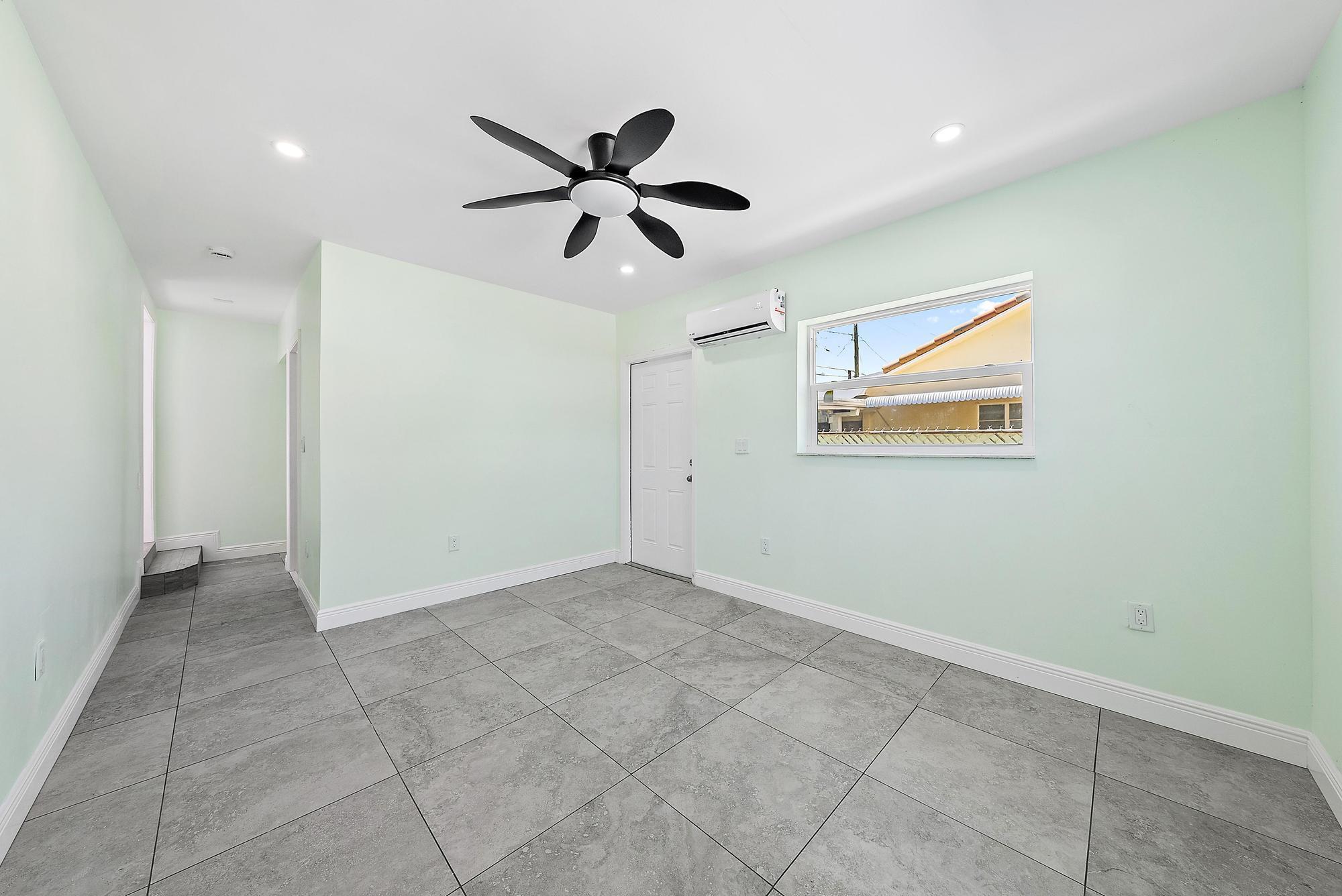 LEE WOOD PARK IN - Residential Lease