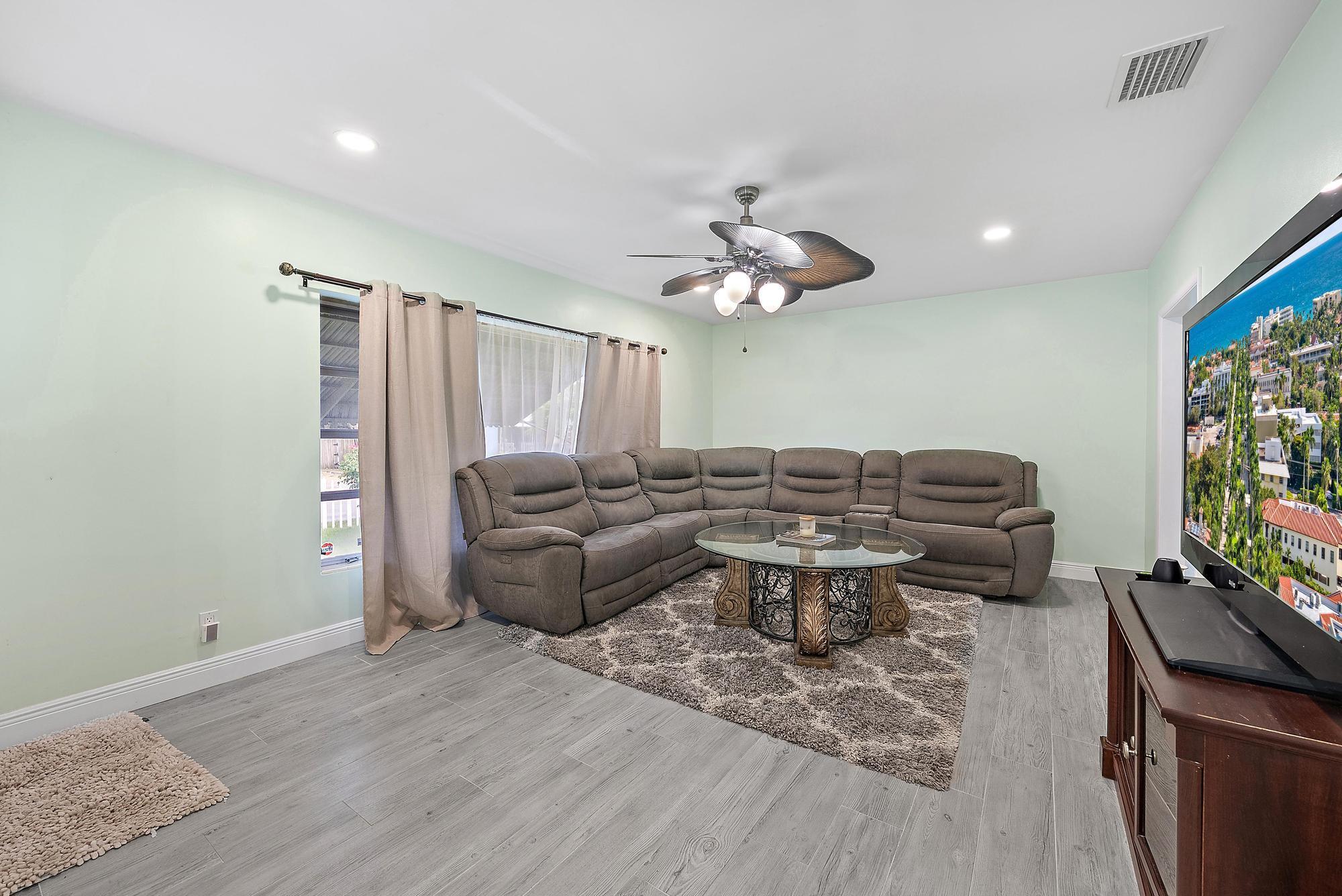 LEE WOOD PARK IN - Residential Lease