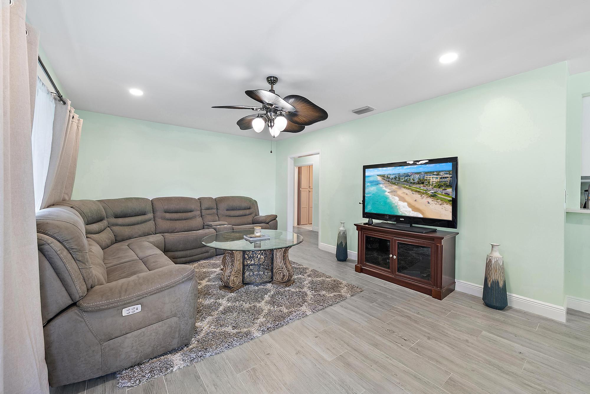 LEE WOOD PARK IN - Residential Lease