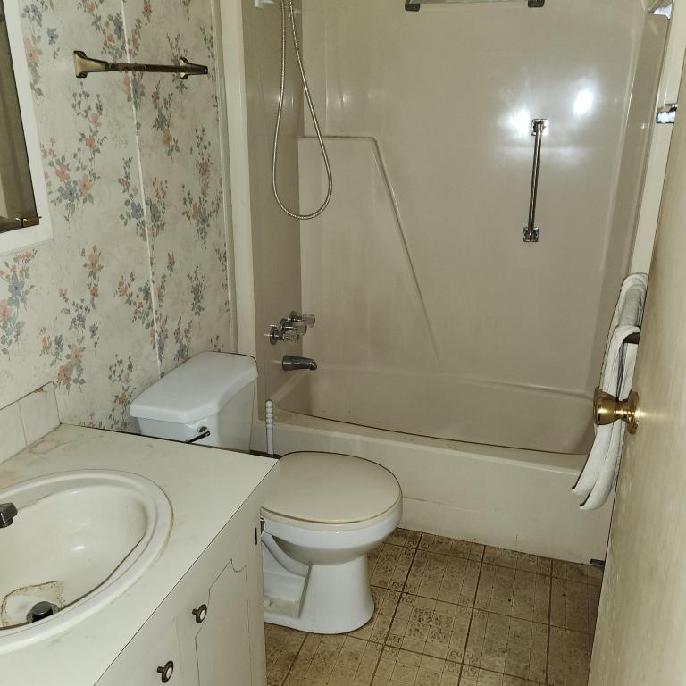 ST LUCIE FALLS (AKA RIVER - Residential