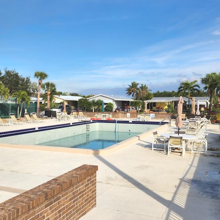 ST LUCIE FALLS (AKA RIVER - Residential