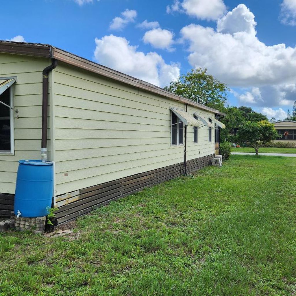 Photo of 2847 SW Thunderbird Trail, Stuart, FL 34997 (MLS # R11141256)