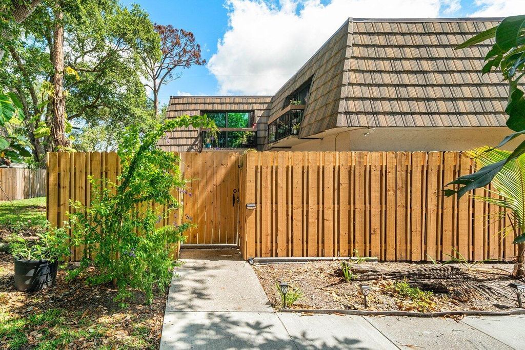 Photo of 4059 Palm Bay Circle #C, West Palm Beach, FL 33406 (MLS # R11089789)