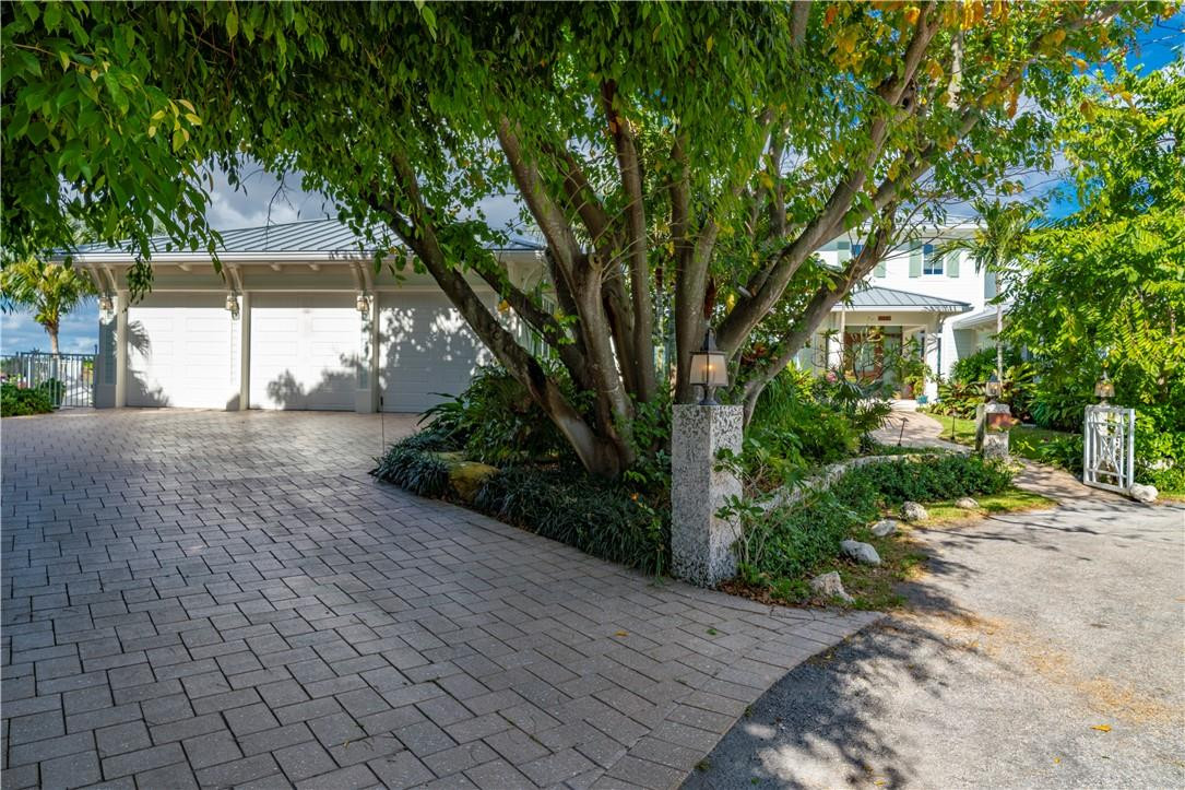 Lauderdale Harbors Sec A - Residential