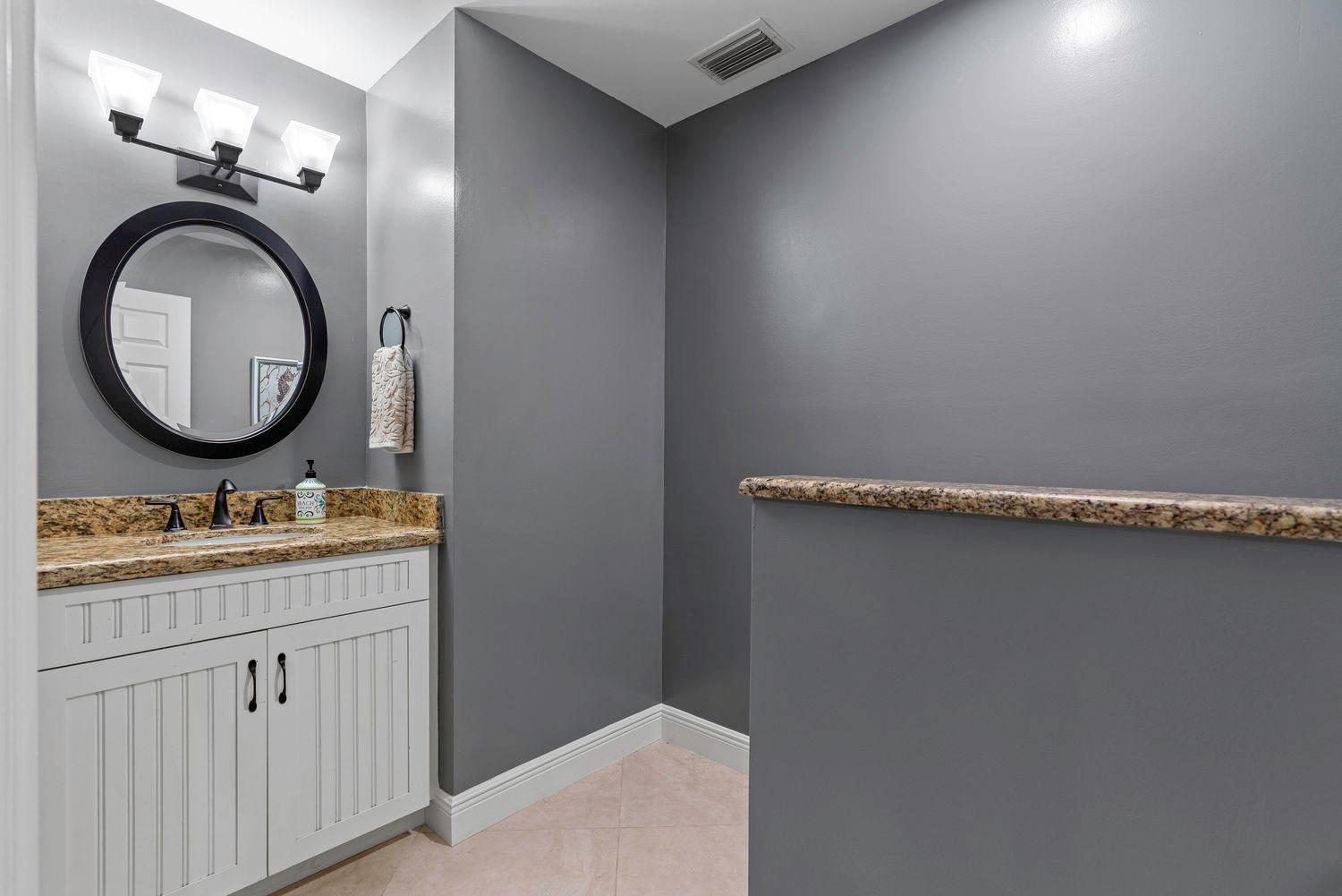 SOUTH OCEAN PARK - Residential Lease