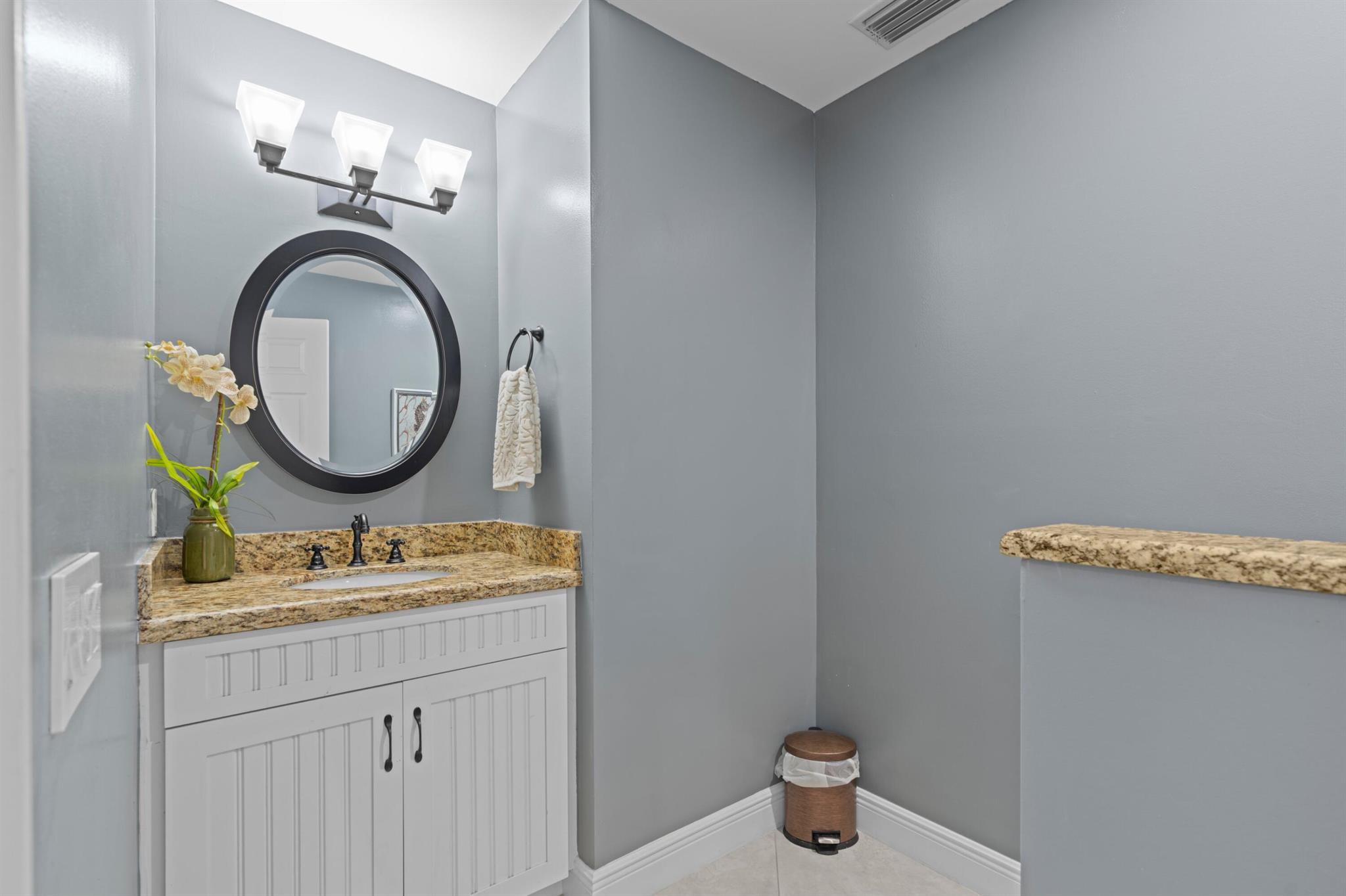 SOUTH OCEAN PARK - Residential Lease