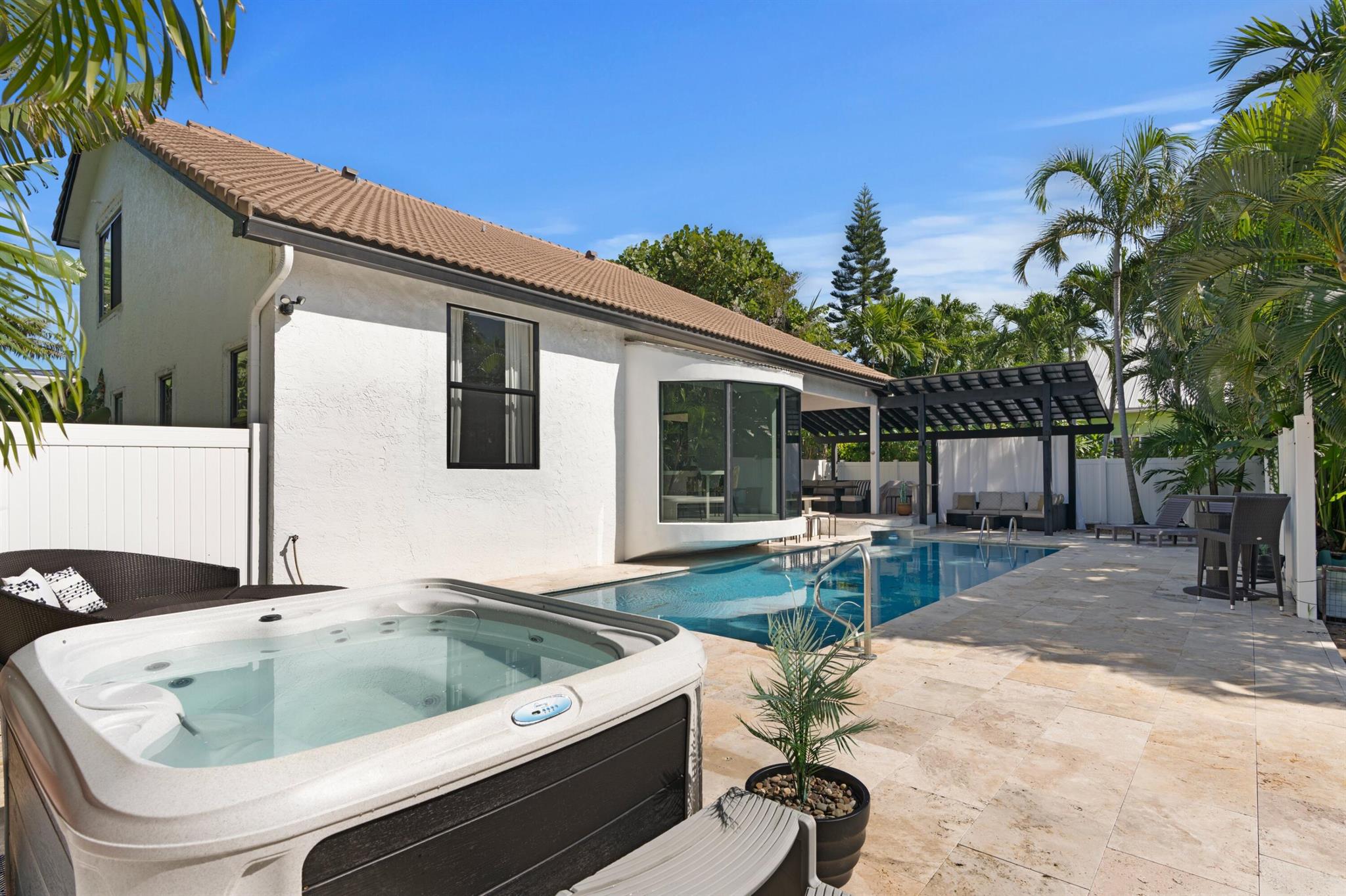 SOUTH OCEAN PARK - Residential Lease