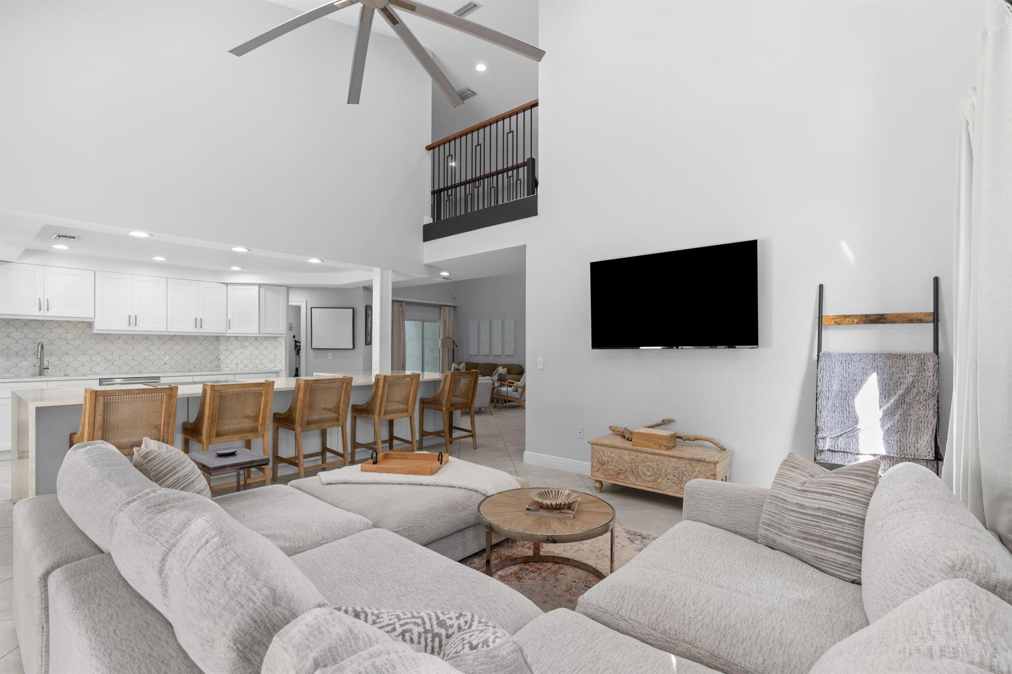 SOUTH OCEAN PARK - Residential Lease