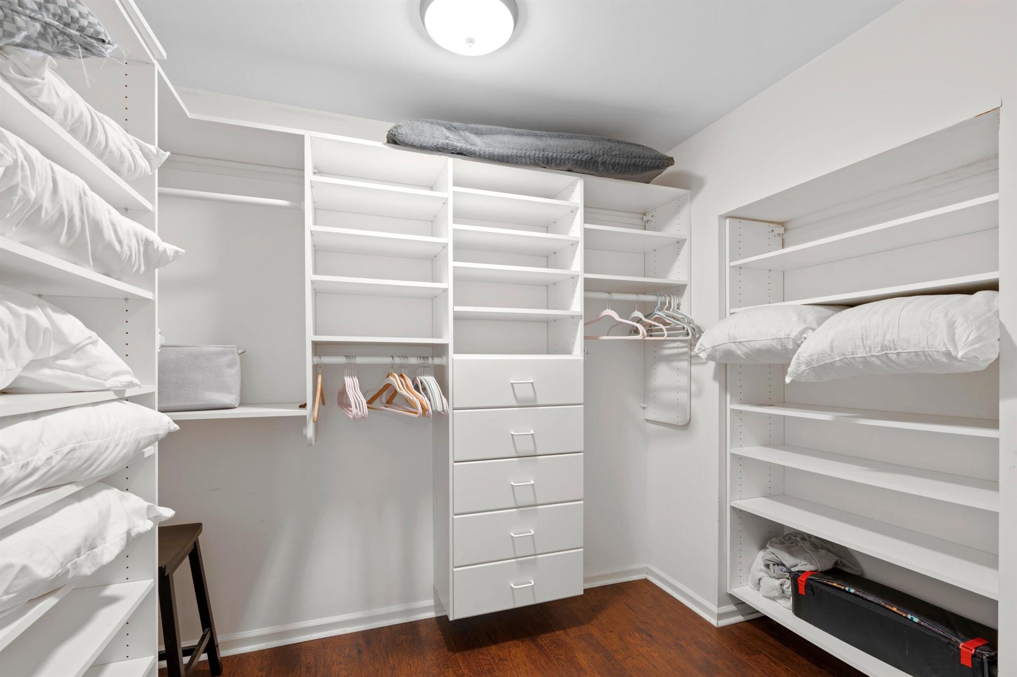 SOUTH OCEAN PARK - Residential Lease