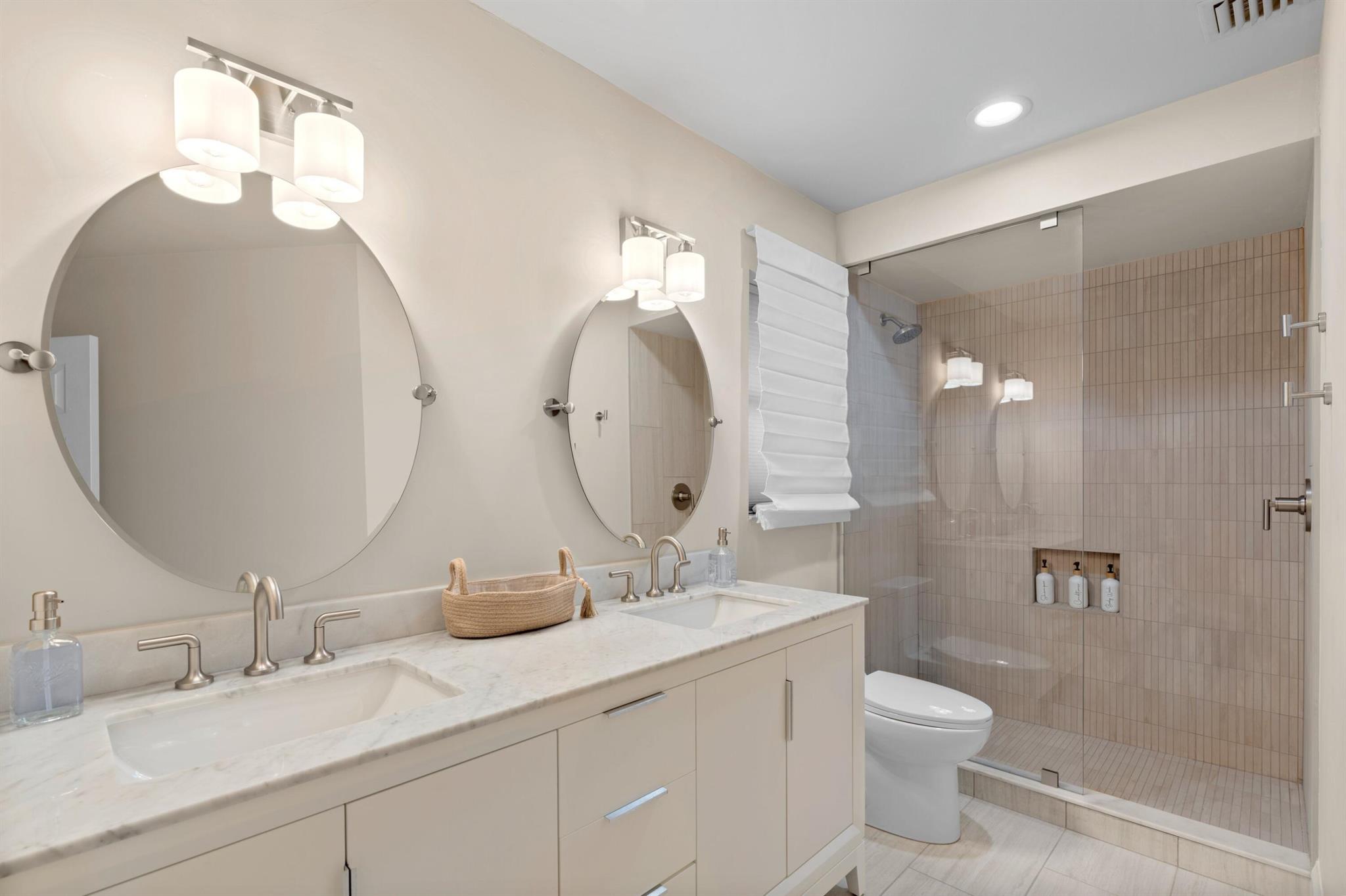 SOUTH OCEAN PARK - Residential Lease