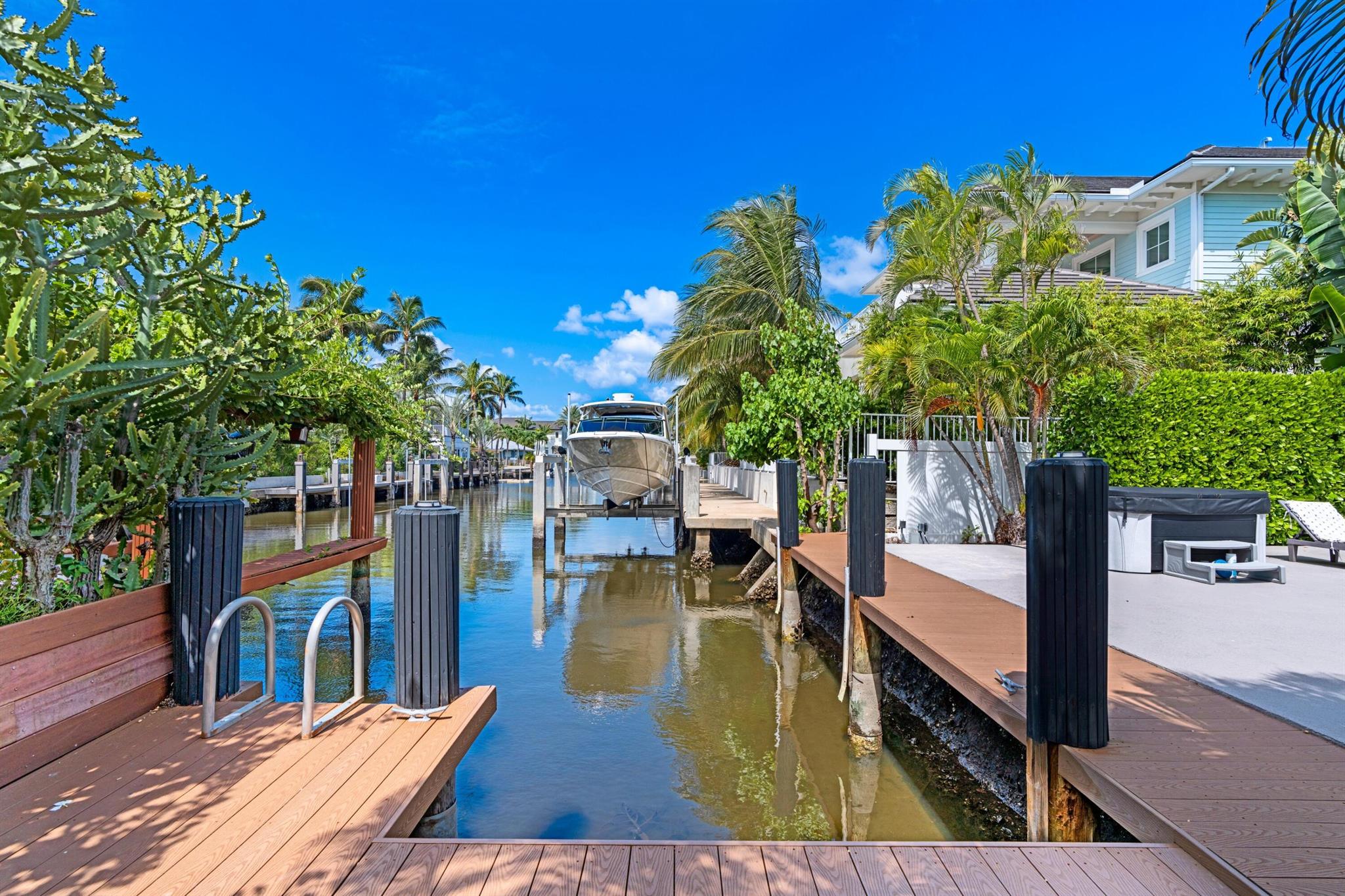 SOUTH OCEAN PARK - Residential Lease