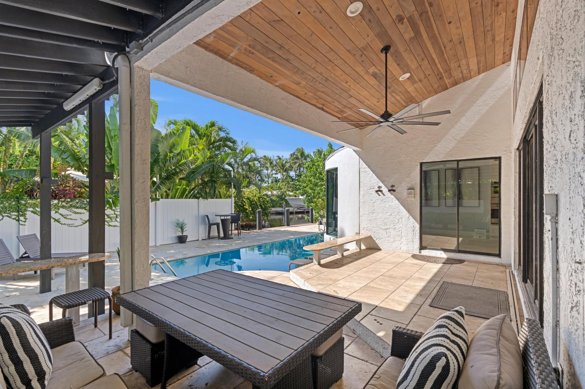 SOUTH OCEAN PARK - Residential Lease