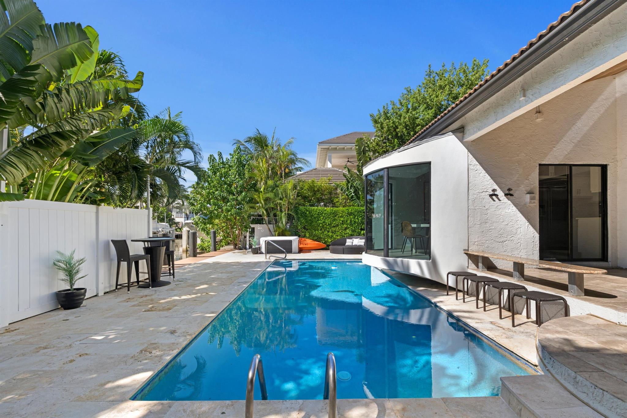 SOUTH OCEAN PARK - Residential Lease