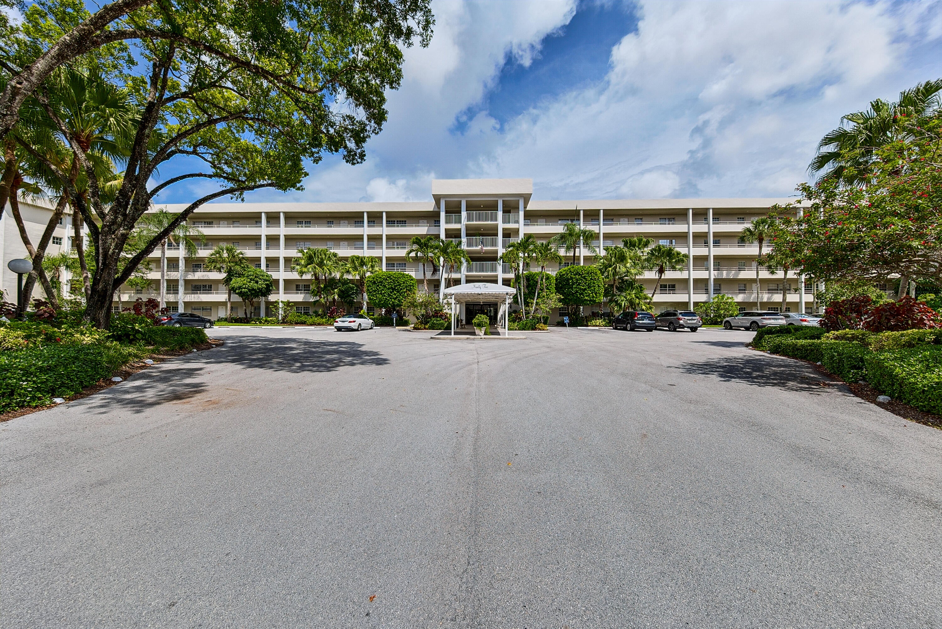 804 CYPRESS Boulevard