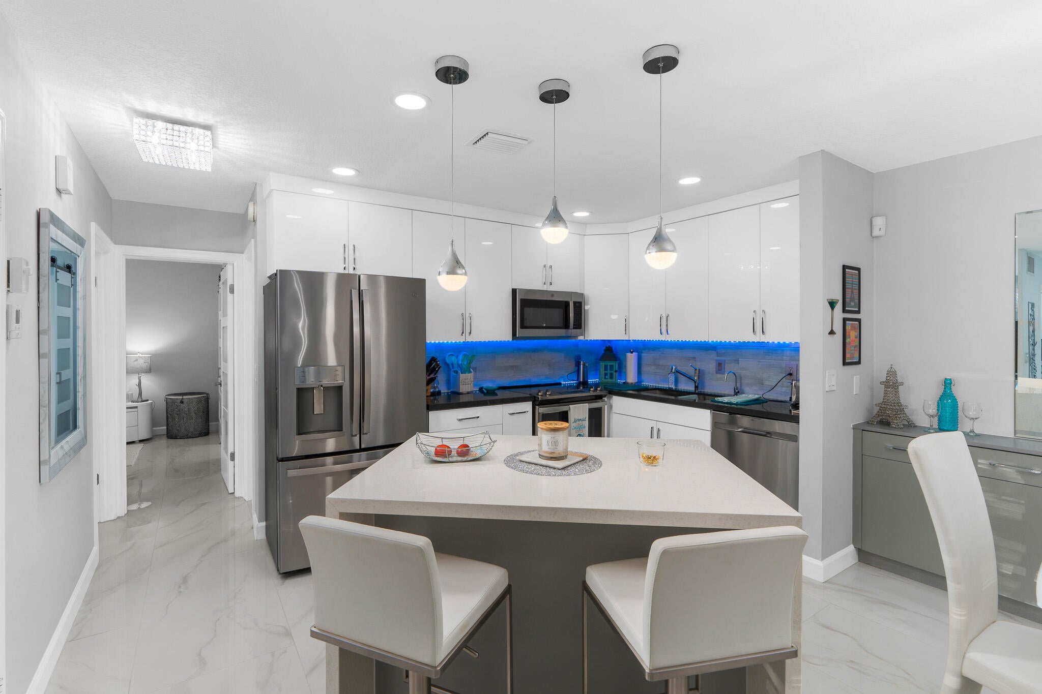 130 CYPRESS CLUB Drive 306