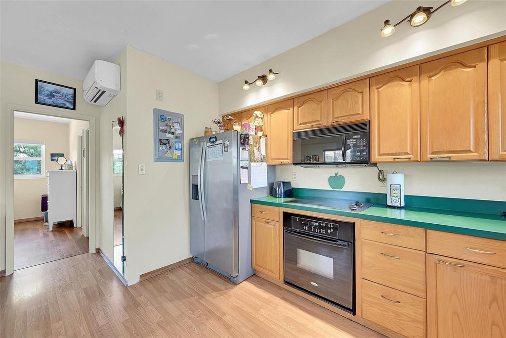Photo of 721 E McNab Road #4, Pompano Beach, FL 33060 (MLS # F10484734)