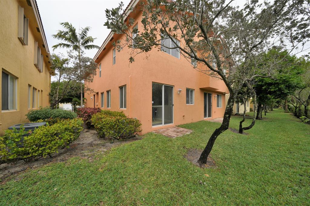 SIERRA BAY - Residential