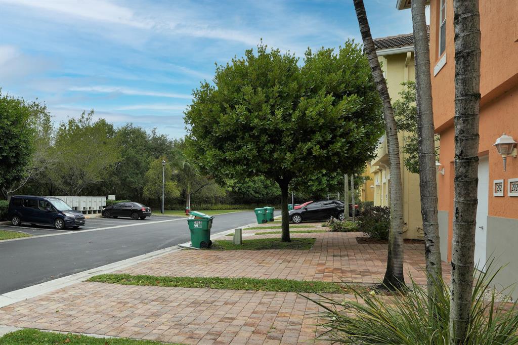 SIERRA BAY - Residential