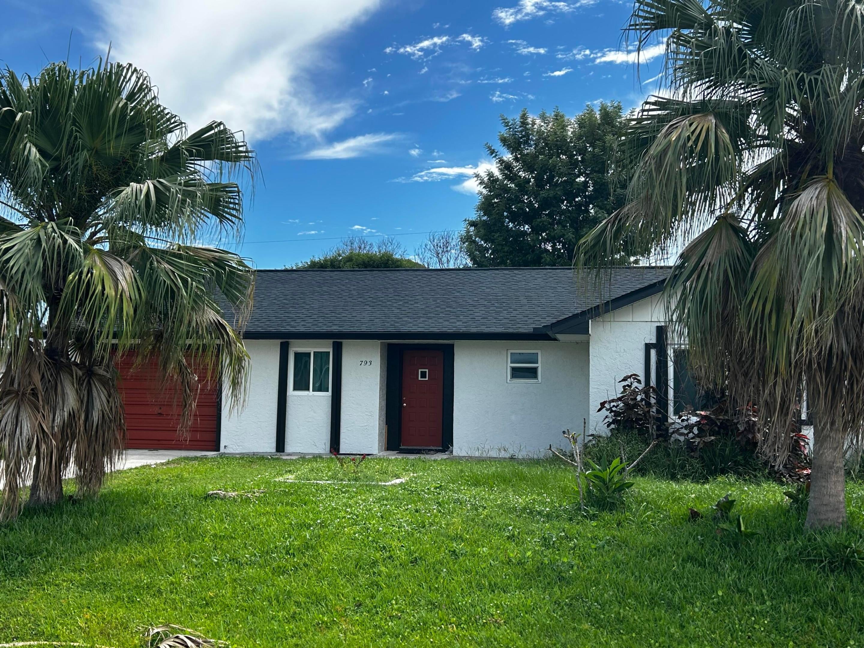 793 SW Dorchester Street, Port St Lucie, FL, 34983/$305,000 2 793 SW Dorchester Street