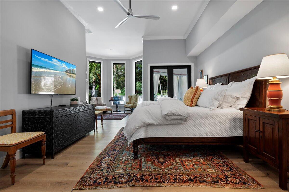 LONGWOOD GREEN WEST OF PL - Residential