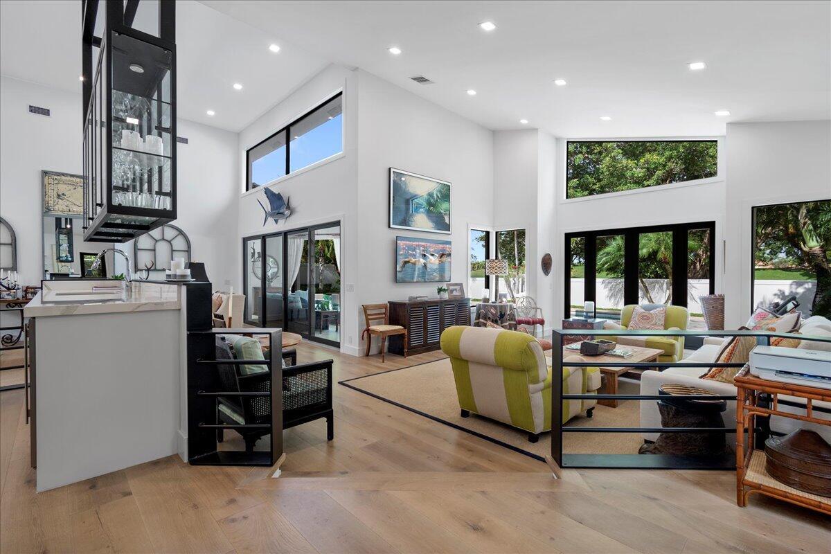 LONGWOOD GREEN WEST OF PL - Residential