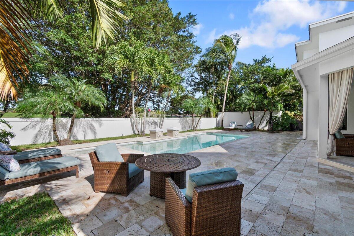 LONGWOOD GREEN WEST OF PL - Residential