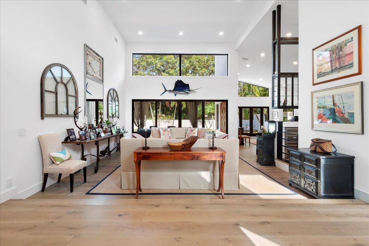 LONGWOOD GREEN WEST OF PL - Residential