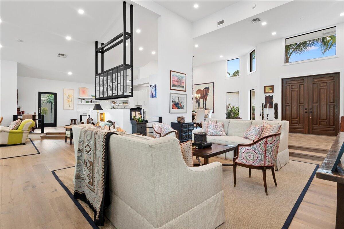 LONGWOOD GREEN WEST OF PL - Residential