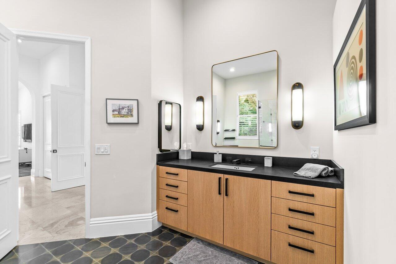 ROYAL HIDDEN COVE / POLO - Residential