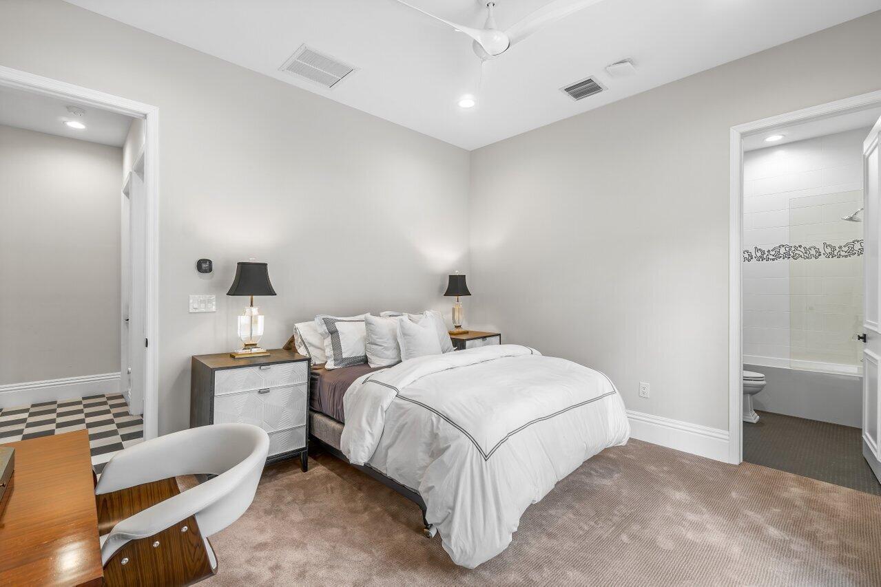 ROYAL HIDDEN COVE / POLO - Residential