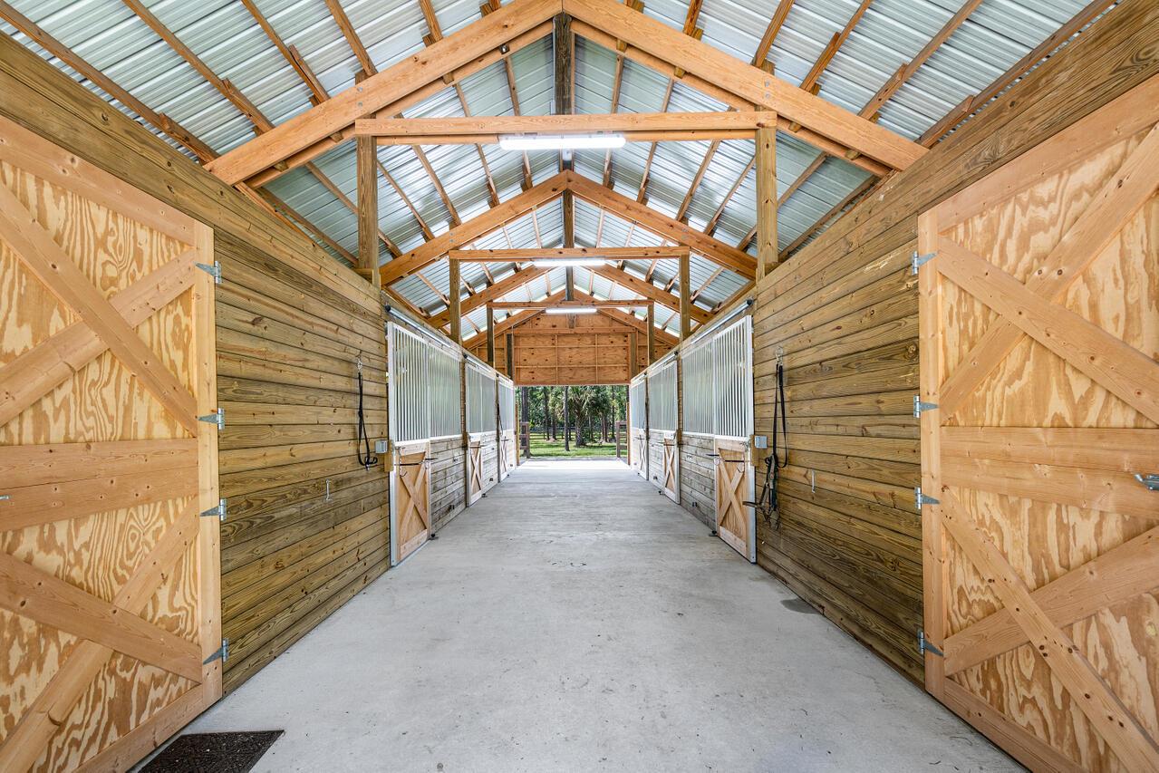 FOX TRAIL - Residential Lease