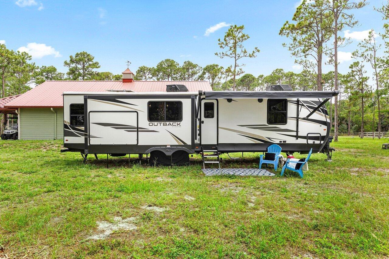 FOX TRAIL - Residential Lease