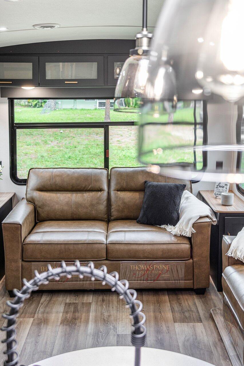 FOX TRAIL - Residential Lease