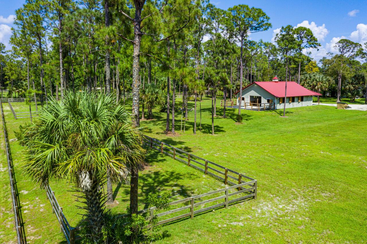 FOX TRAIL - Residential Lease