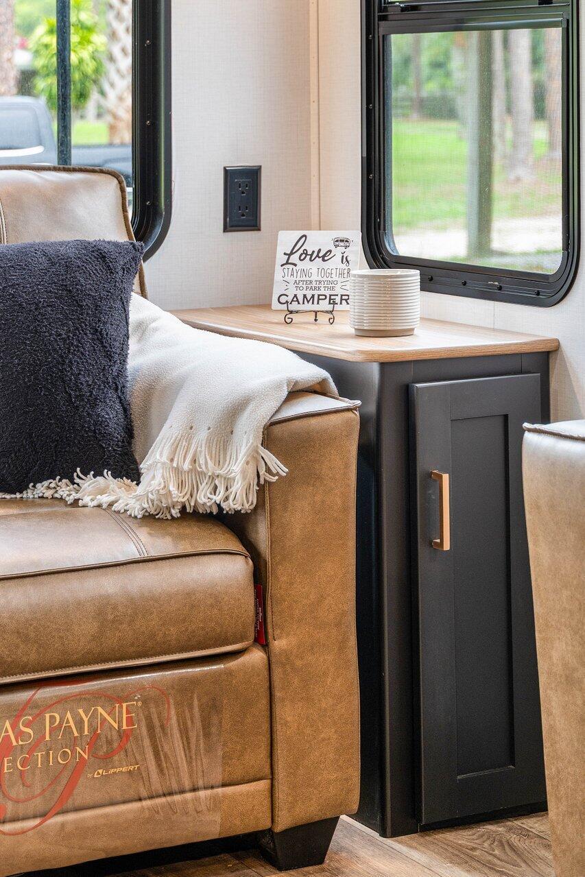 FOX TRAIL - Residential Lease