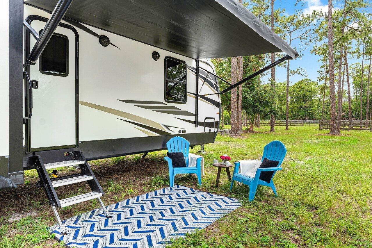 FOX TRAIL - Residential Lease