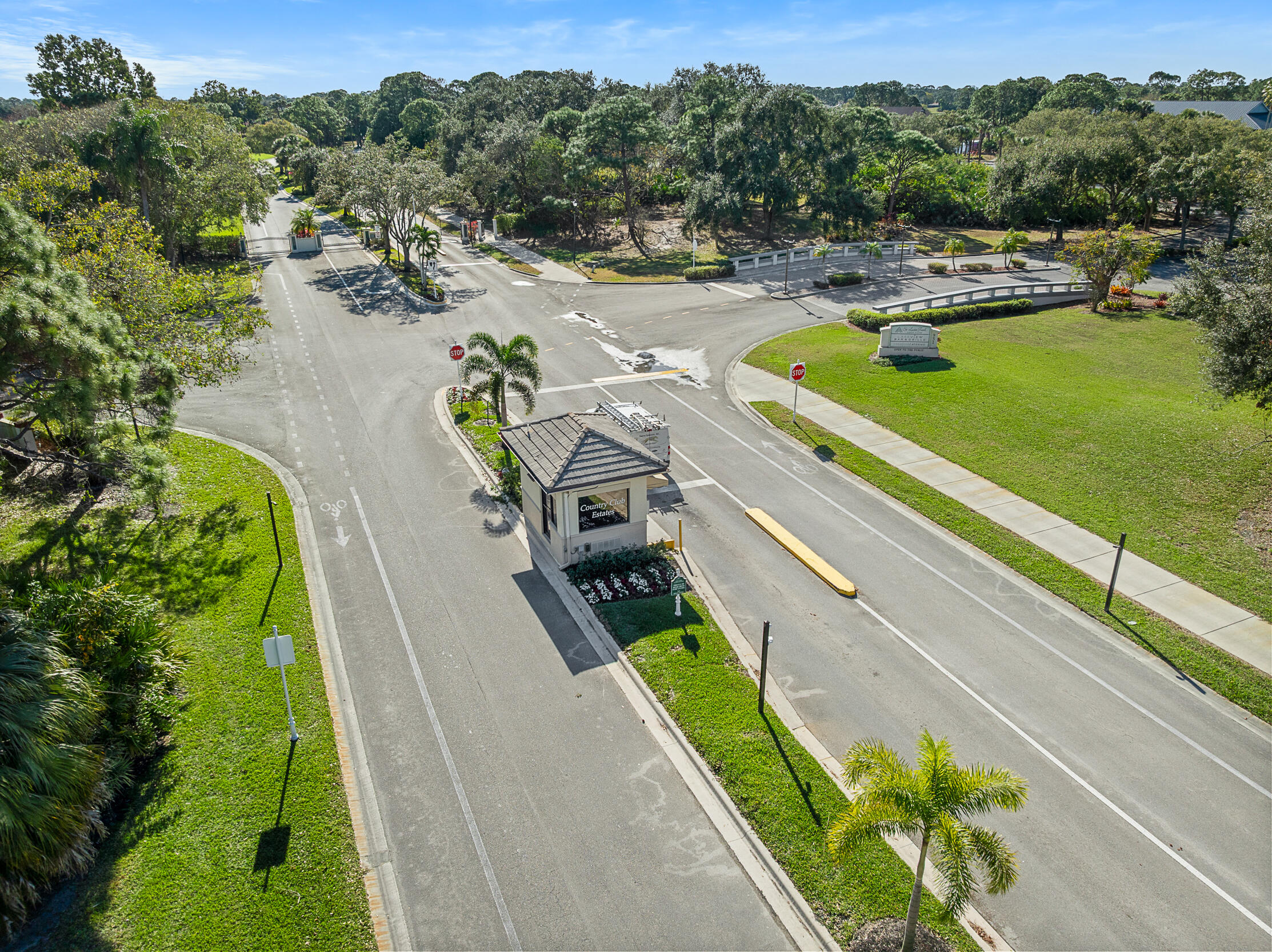 Country Club Estates - Residential