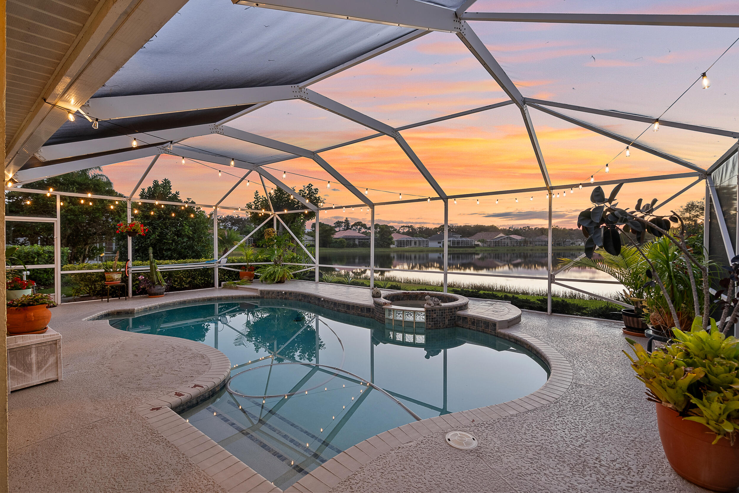 Country Club Estates - Residential